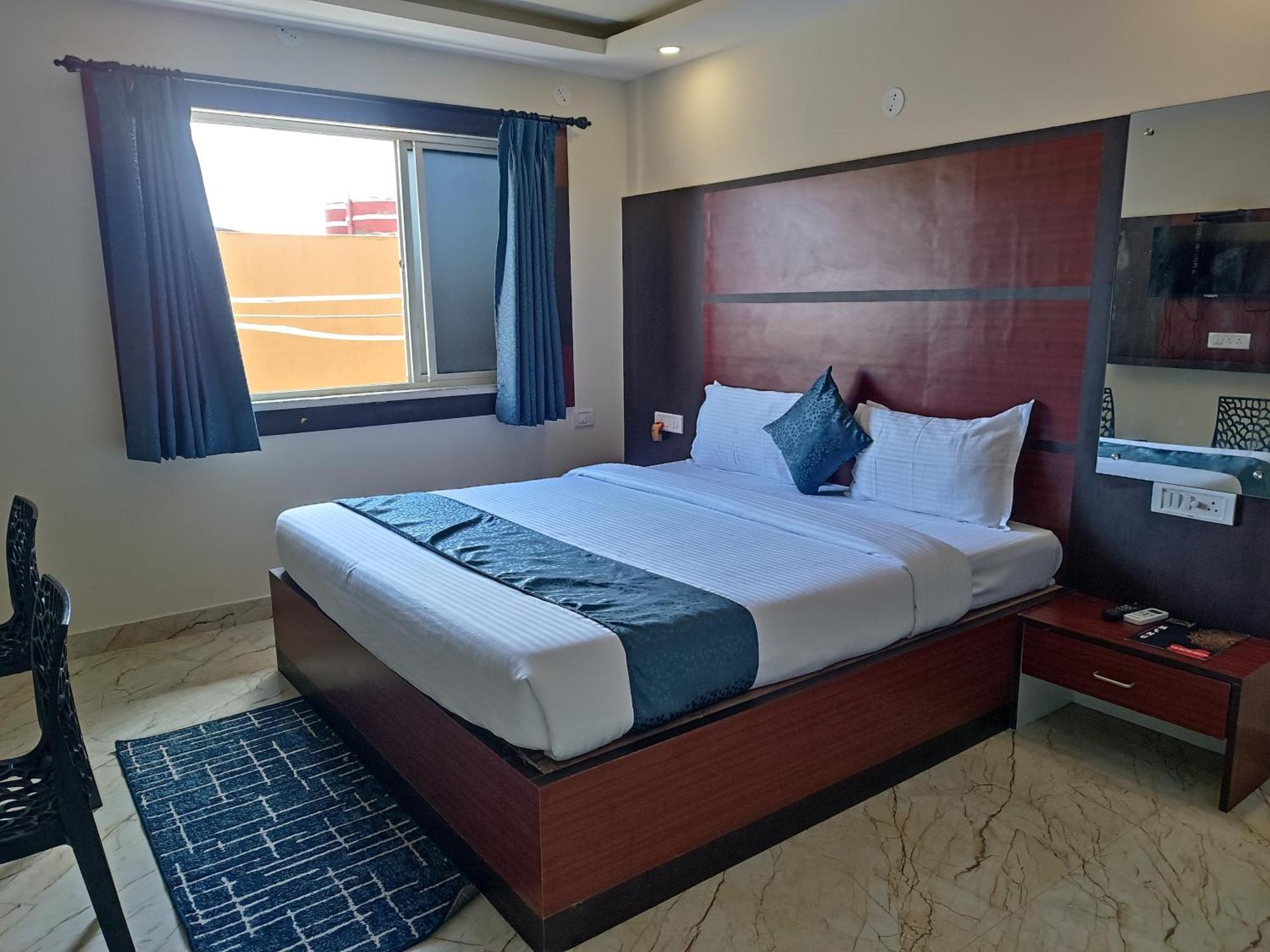 Mom Hotel - Unit Of Mom Hotel بوري المظهر الخارجي الصورة