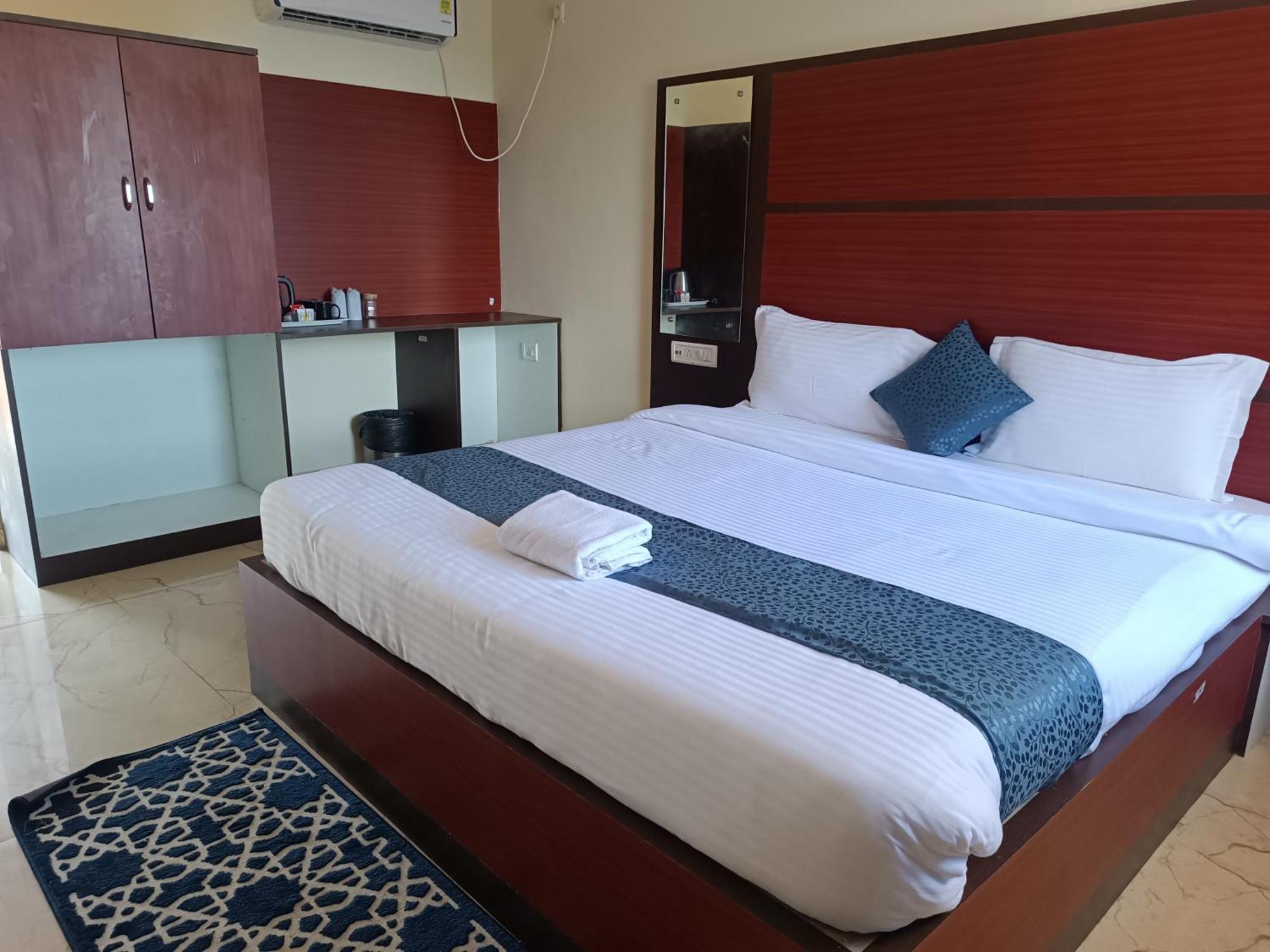 Mom Hotel - Unit Of Mom Hotel بوري المظهر الخارجي الصورة