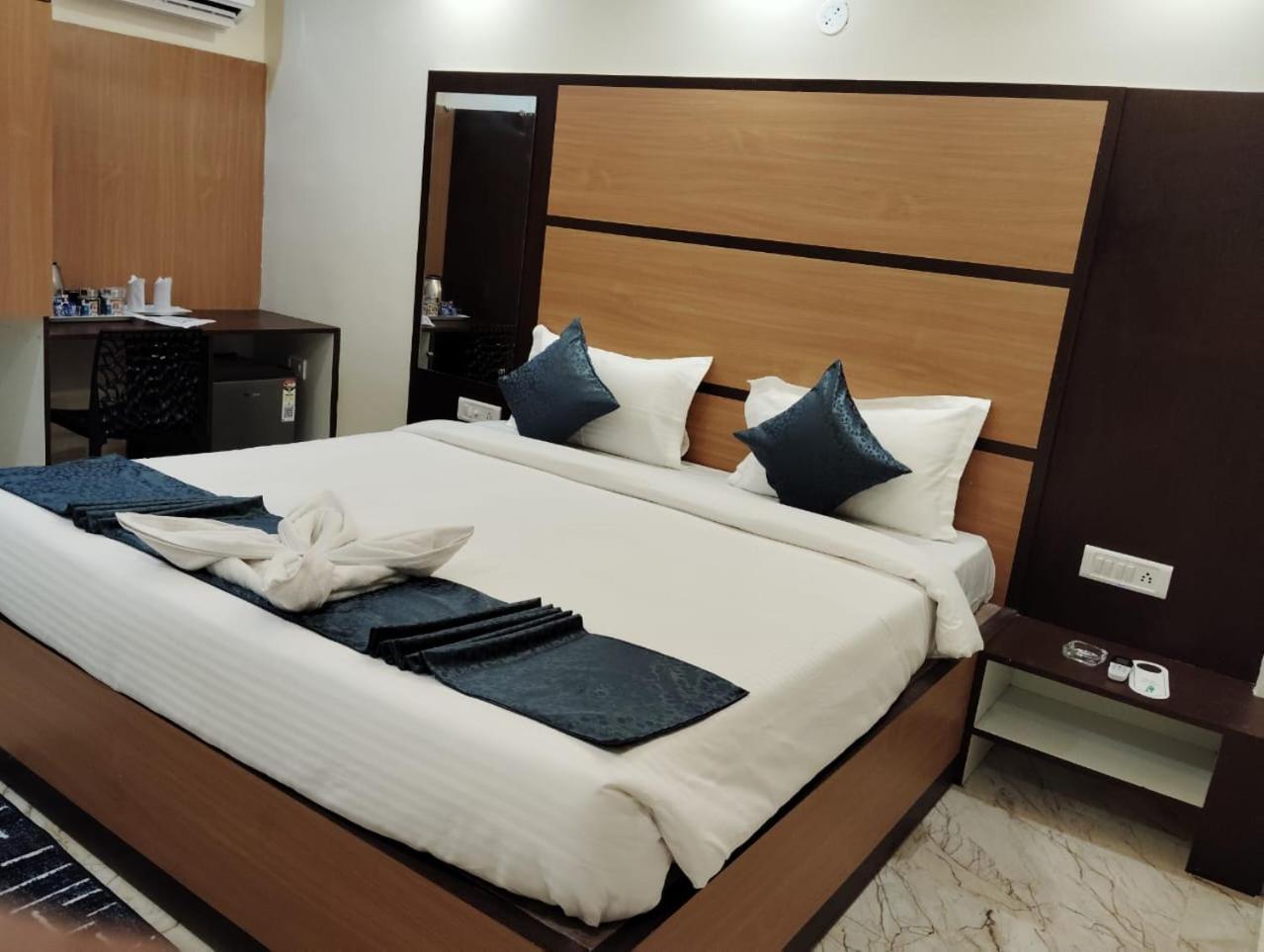Mom Hotel - Unit Of Mom Hotel بوري المظهر الخارجي الصورة